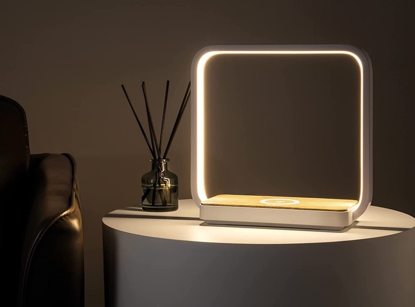 Lustrat Touch Bedside Lamp