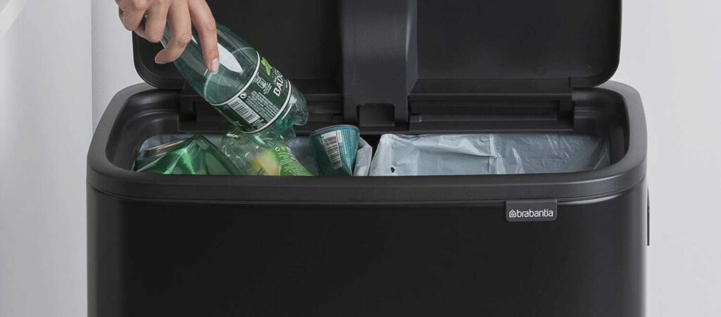 Slim Leakproof Trash Bin for EVs