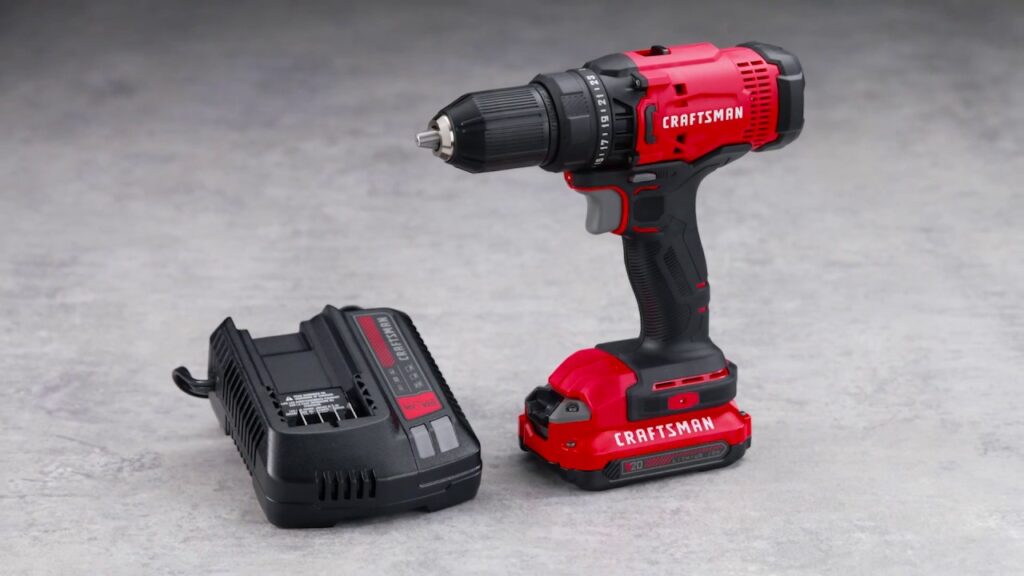 CRAFTSMAN V20 Cordless Drill/Driver Kit (CMCD700C1)