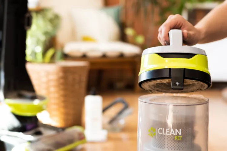 How to Deep Clean a Smelly Vacuum