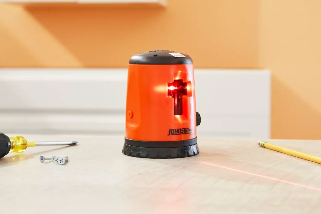 Johnson Level 40-0921 Self-Leveling Cross Line Laser Kit