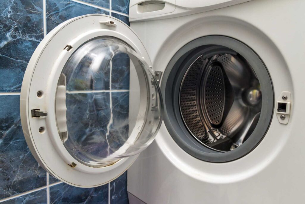 Leave the Door (or Lid) Open After Every Wash