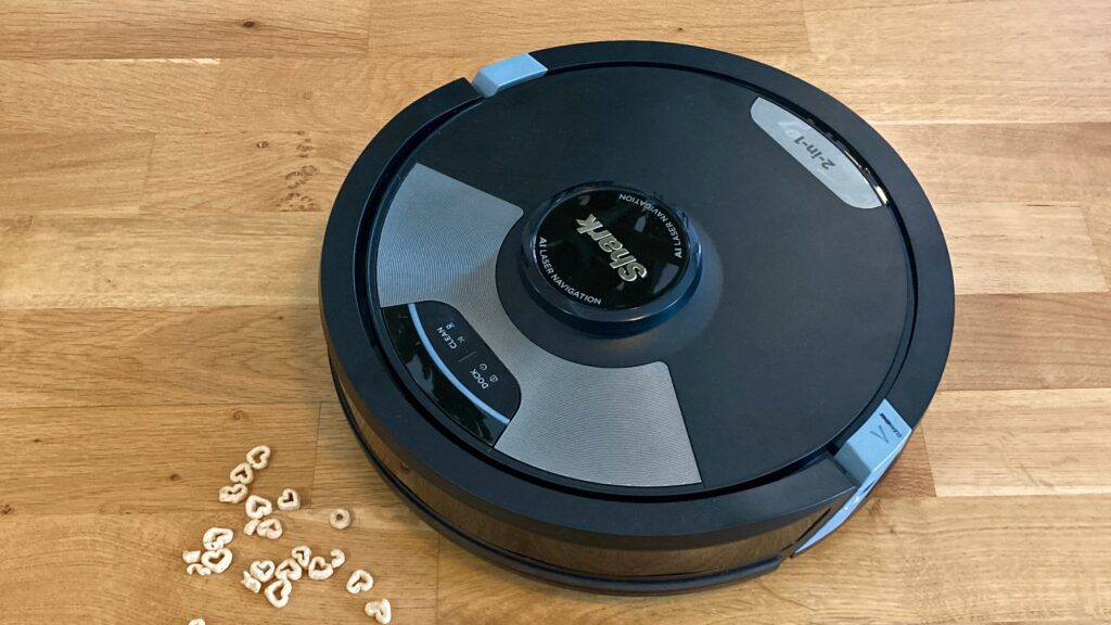 Shark AI Ultra 2-in-1 – Heavy-Duty Cleaning for Big Messes