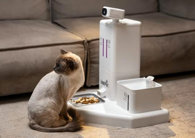 Automated Pet Feeders & Water Fountains