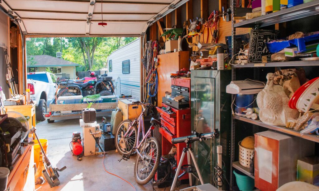 Maintenance & Easy Habits to Keep the Garage Clean