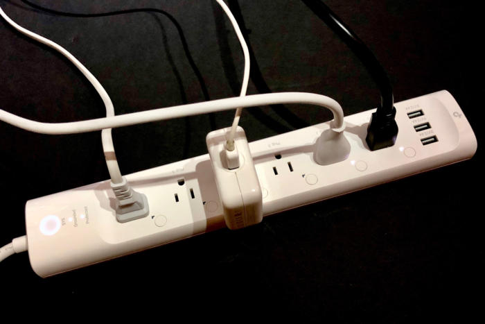 TP-Link Kasa Smart Plug HS300