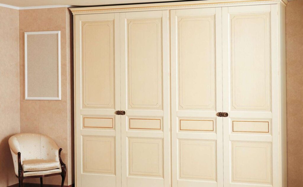 Traditional Wardrobes
