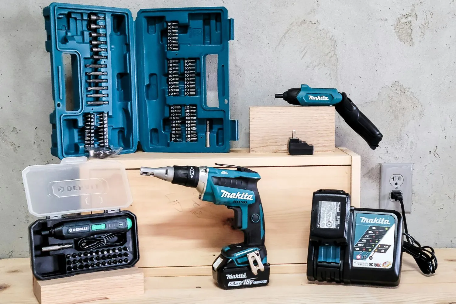Cordless Screwdrivers