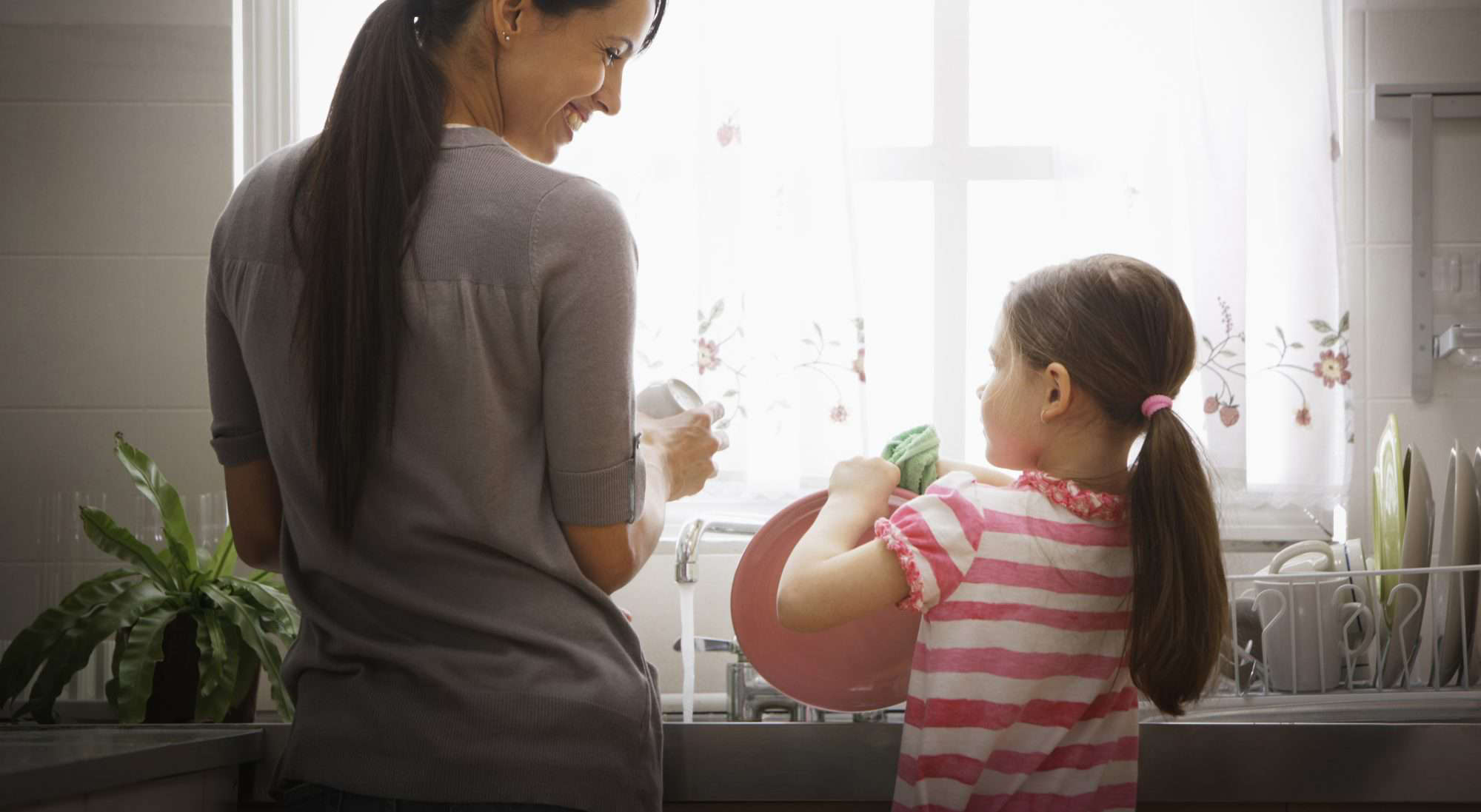 5 Habits of People with Clean Homes