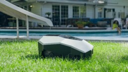 Smart robotic lawn-edge trimmer