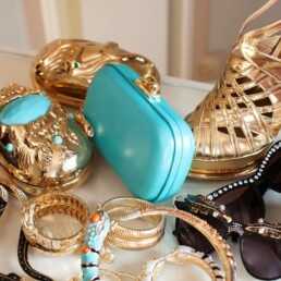 Affordable vs Luxury: Finding Balance in Modern Accessories