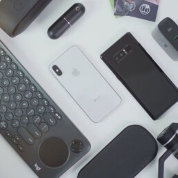 10 Accessories That Transform Your Smartphone